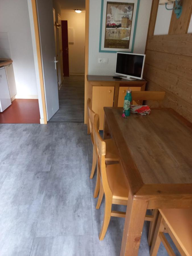 Studio Cabine 4 Places Le Pedrou Font-Romeu-Odeillo-Via Exterior photo